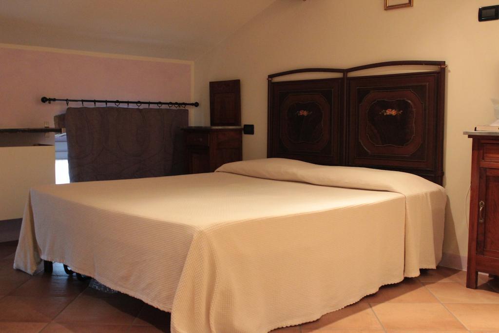 Agriturismo Arte Contadina ฟิโอเร็นซัวลา ดาร์ดา ห้อง รูปภาพ